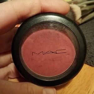 MAC Stubborn Pro Longwear Blush
